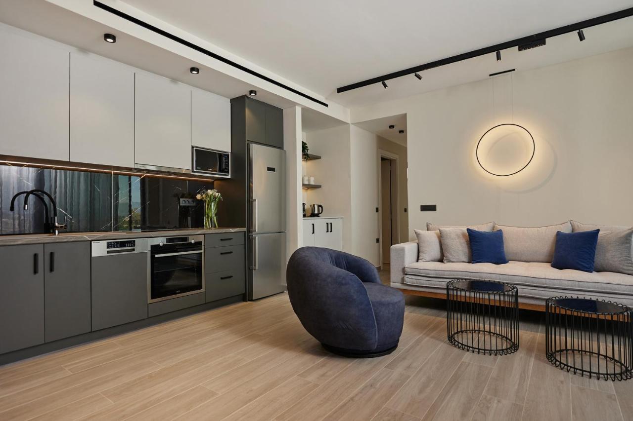 Althea Lavish Estate - Villa & Suite 扎金索斯镇 外观 照片