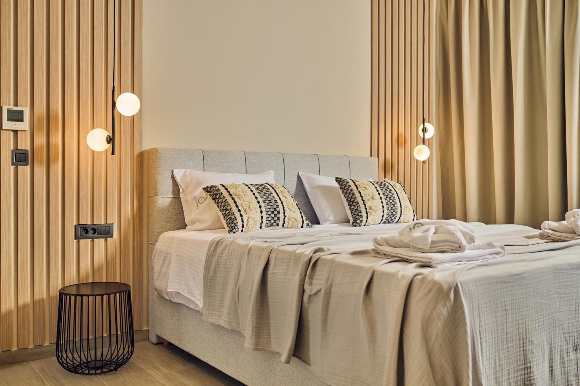 Althea Lavish Estate - Villa & Suite 扎金索斯镇 外观 照片